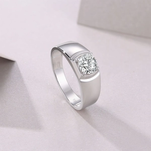 Bague homme en argent 925 avec diamant de laboratoire rond et sertissage à quatre griffes