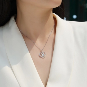 1ct lab-grown diamond double heart pendant necklace in S925 sterling silver on model