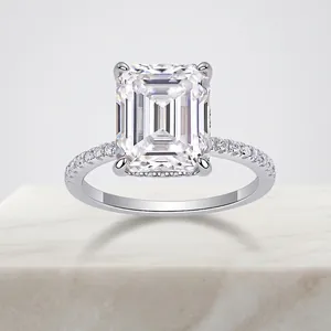 Lussuoso Anello in Argento Sterling 925 con Moissanite Taglio Princess Quadrato Incastonato Moda Personalità Gioielli per Donna Matrimonio Fidanzamento
