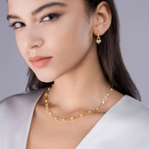 Collier en argent 925 plaqué or à maillons rectangulaires, moissanite et boucles de cœur
