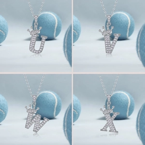 Elegante S925 sterling zilveren ketting met kroonletters en moissanite hangers