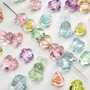 Mélange de perles acryliques colorées en forme de lapin et d'ours pour bijoux DIY