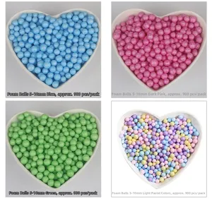 Dettaglio di palline di schiuma colorate 5-10mm per riempimento di scatole regalo
