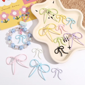 Bunte Makronen-Bonbon-Schleifenanhänger in verschiedenen Größen für DIY-Schmuck
