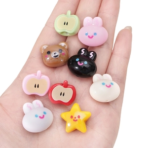 Mezcla de dijes de resina de dibujos para joyería DIY y decoración de fundas