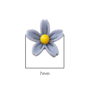 Set di 50 ciondoli a fiore in resina da 7mm con centro giallo per gioielli fai-da-te