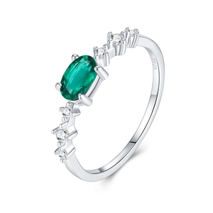 Bague en argent sterling S925 avec émeraude ovale et zircons scintillants