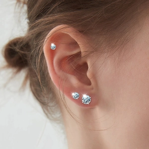 Klassische Diamantohrstecker aus S925 Sterlingsilber mit Krallenfassung für Damen