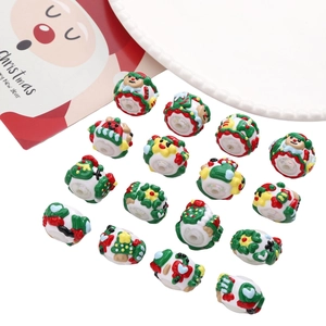 Gros plan de perles de Noël de 16mm en acrylique peint à la main pour bijoux DIY
