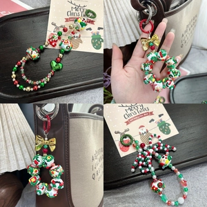 Porte-clés de Noël en perles acryliques de 16mm peintes à la main avec décors festifs