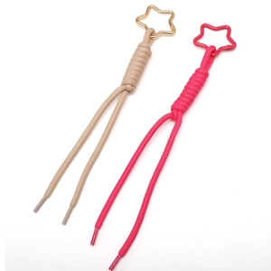Handgefertigte Schlüsselanhänger aus Fallschirmschnur mit Sternhaken in Khaki und Rosa
