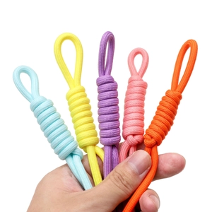 Handgefertigte bunte Polyester-Paracord-Anhänger für DIY-Schmuckzubehör und Design