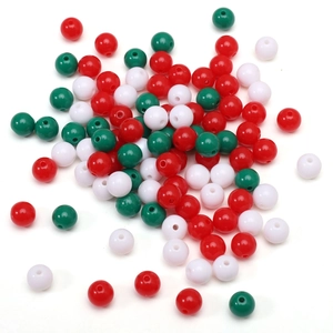 Kerstkleur acryl ronde kralen in rood groen en wit voor DIY sieraden maken hobby