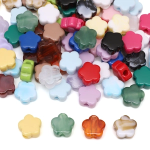 Perles de fleurs en acrylique multicolores pour la création de colliers et bracelets DIY