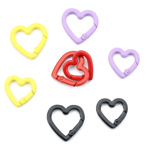 Mousquetons en forme de cœur en alliage coloré pour la fabrication de bijoux DIY