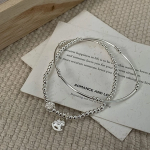 Elegant S925 sterling silver beaded bracelet set with horse and flower charms