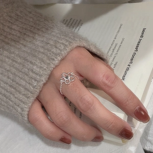 Minimalist S925 sterling silver flower pull ring with adjustable chain for women style