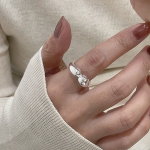 Polished S925 sterling silver ring with minimalist irregular fluid droplet design