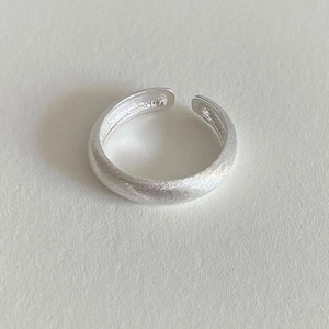 Minimalist 925 sterling silver open ring with brushed matte finish and adjustable band size