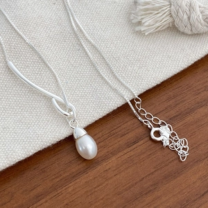 925 sterling silver necklace with teardrop pearl pendant and sleek silver hook design