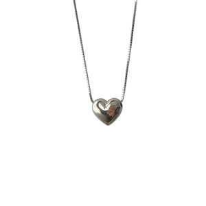 Minimalist S925 sterling silver 3D heart pendant necklace with elegant box chain detail