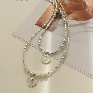 Elegant S925 silver irregular beads and pearl necklace with a vintage rose pendant charm