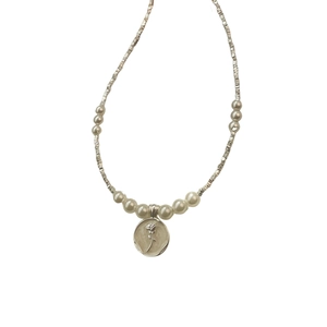 S925 silver irregular beads necklace with white pearls and rose relief pendant