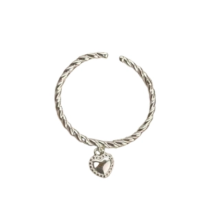 S925 sterling silver twist open ring featuring a solid heart charm in a sweet style