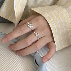 Bague fleur en argent sterling S925 et anneau torsadé avec cristal bleu clair