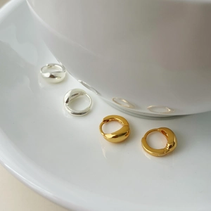 S925 sterling silver chunky teardrop hoop earrings in gold and silver mirror finish