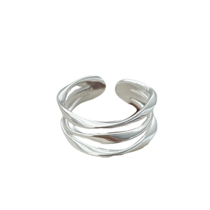 Three-layer wavy open ring in S925 sterling silver with minimalist twisted hollow design