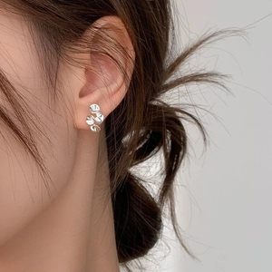 Orecchini a Lobo Geometrici in Argento Sterling S925 Con Volant per Donna Gioielli di Nicchia in Metallo Plissettato Minimalista
