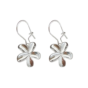 Elegant S925 silver flower earrings with polished petal pendants on white background
