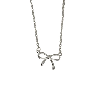 Elegante Halskette mit Schleifenanhänger aus S925 Sterlingsilber mit minimalistischer Kette