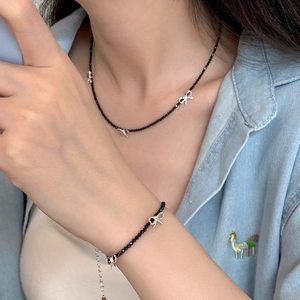 Ensemble collier et bracelet en argent S925 avec nœuds en spinelle noire pour femmes