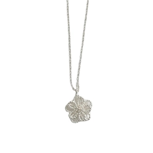 Minimalist S925 silver double-layer hollow flower pendant necklace for women