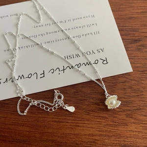 Halskette Aus 925er Sterlingsilber Mit Muschelanhänger Und Kunstperle Elegante Damenschmuck Nischen-Design Künstliche Perlenkette