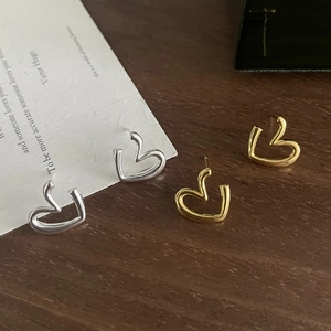 S925 Sterling Silver Irregular Heart Stud Earrings Minimalist Hollow Geometric Gold Silver Plated Earrings For Women Daily Jewelry