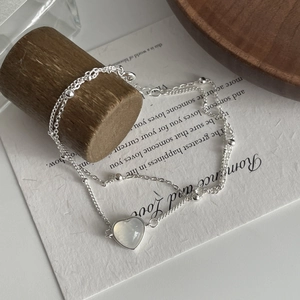 Bracelet double couche en argent 925 avec pendentif cœur blanc et petites perles