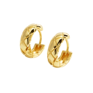 Minimalist S925 sterling silver hoop earrings with quilted pattern in golden finish