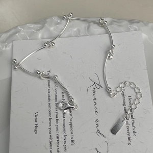Bracelet minimaliste en argent sterling S925 avec perles ondulées et fermoir mousqueton