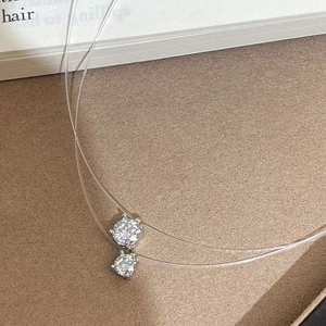 Minimalistische S925 Silber Fischleinenkette mit funkelndem Zirkon Anhänger Set