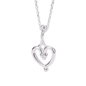 Elegante S925 Sterling Silber Halskette mit hohlem Herzanhänger und feiner Gliederkette