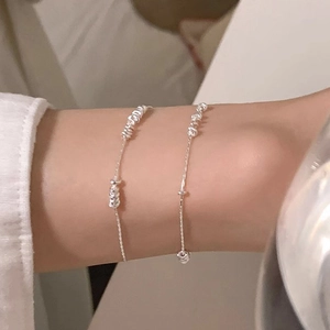 Minimalist S925 sterling silver beaded bracelet with sliding rings for a stylish look