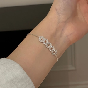 Elegant S925 sterling silver interlocking circle bracelet with shimmering pavé set zircons