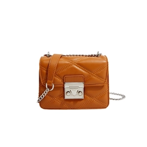 Sac bandoulière en cuir PU matelassé marron avec chaîne argentée et fermoir