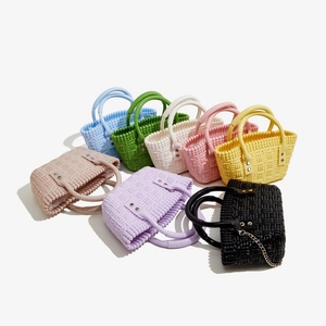 Modische geflochtene PVC-Gelee-Handtaschen in verschiedenen leuchtenden Farben