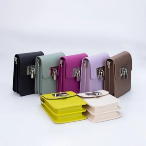Minimalist crossbody bags for women in seven candy colors made of cross-grain faux leather