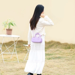 Borsa a mano in PVC lavanda con manico morbido e tracolla rimovibile per moda estiva