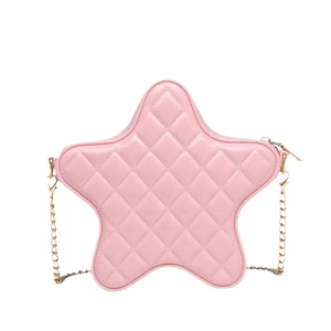 Sac bandoulière rose en forme d'étoile avec motif matelassé et chaîne dorée